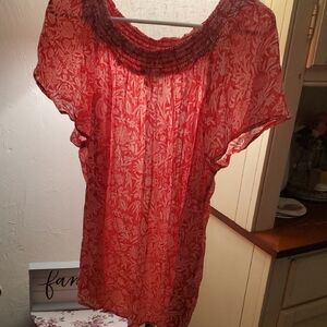 Liz Claiborne Red Floral Sheer Short Sleeve Tunic